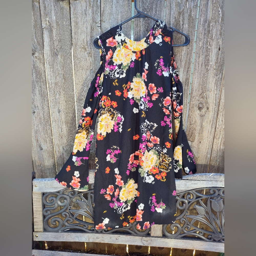 Gorgeous women's floral dress